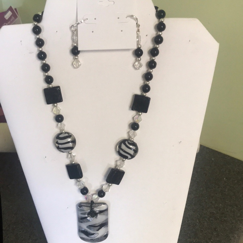 Adult necklace and earrings
